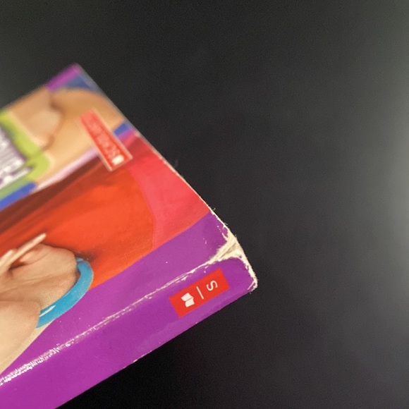 iCarly: iAm Famous! by Laurie McElroy - Scholastic Paperback Novel - Picture 8 of 10